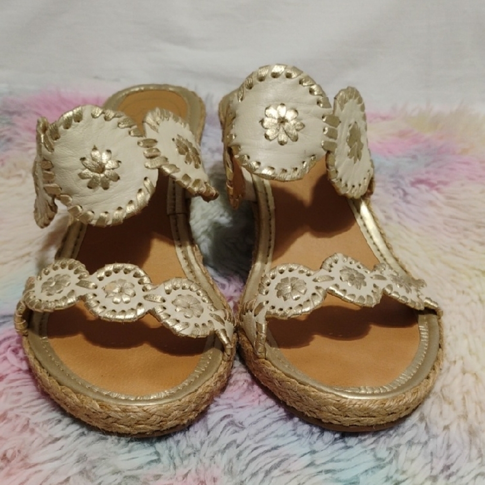 Jack Rogers Luccia Wedge Sandals W Gold Floral Accents Sz.9 Barely Worn #52 - Picture 3 of 12